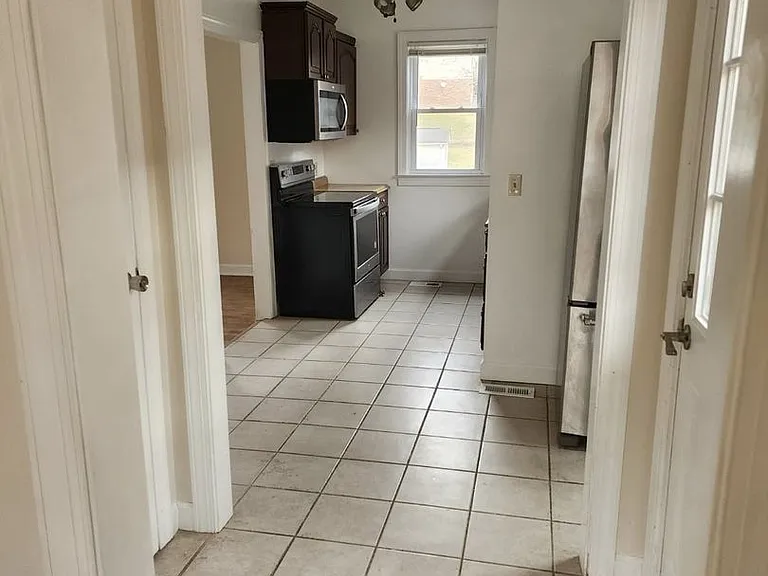 6222 Highland Dr — Photo 8