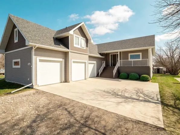 510 W 4th St, Stirling, AB T0K 2E0
