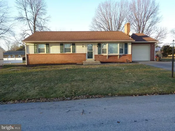 19 E Wynwood Dr, Willow Street, PA 17584