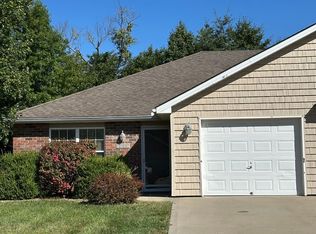 1130 NW Willow Dr, Grain Valley, MO 64029