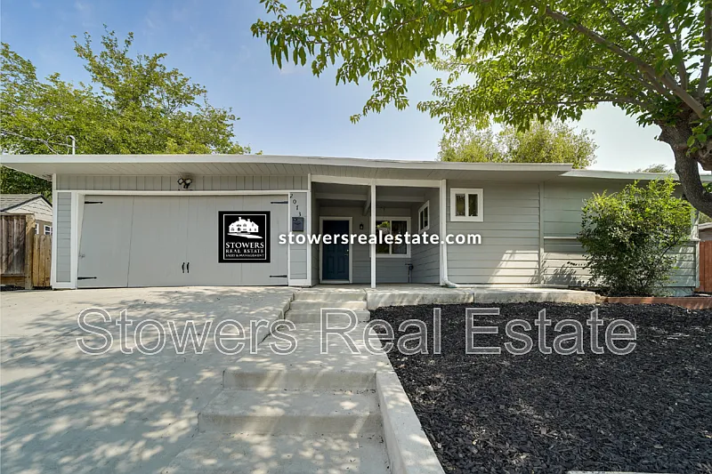 2073 Overhill Rd