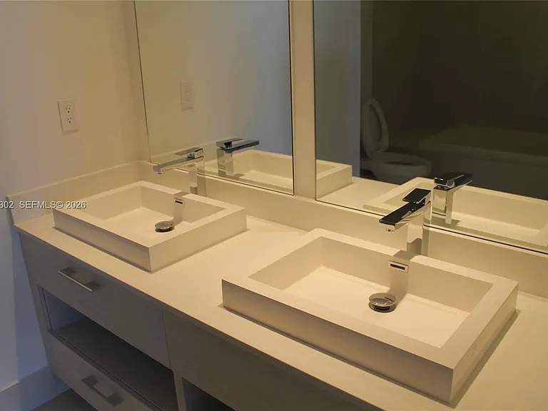 45 SW 9th St #2109 — Photo 13
