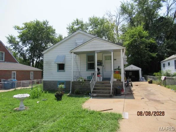 210 Habecking Dr, Saint Louis, MO 63137