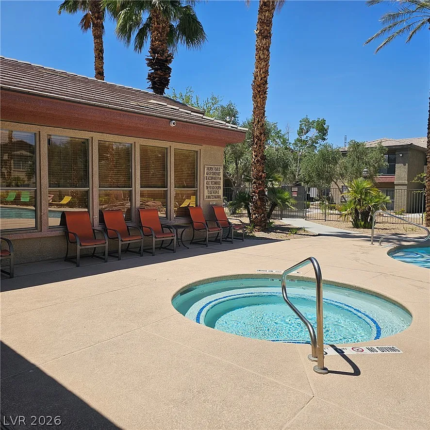 3 bed, 2.0 bath, 1167 sqft, $1,500 — Photo 3