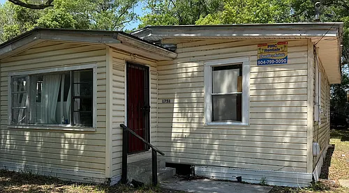 1751 Broadway Ave Photo 1