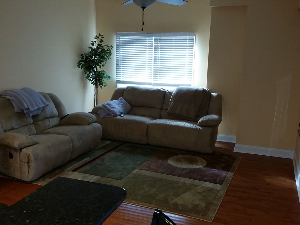2nd image of 101 W Walnut Ave APT A