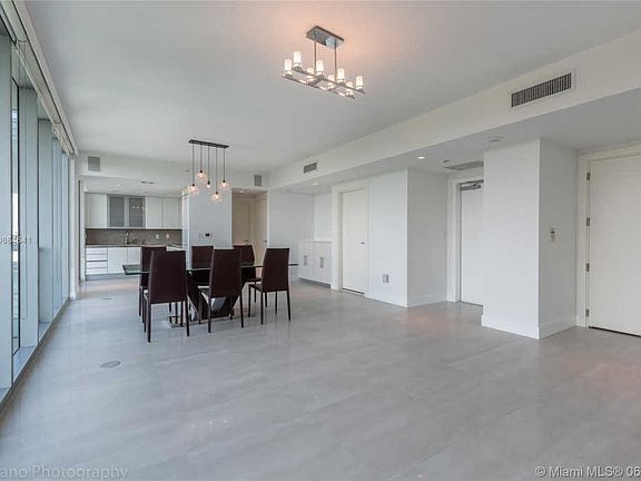 3rd image of 2627 Bayshore Dr #1108