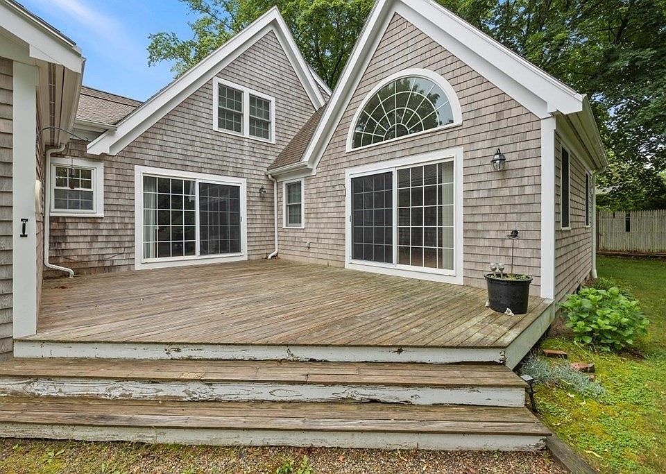574 Front St, Marion, MA 02738 Zillow