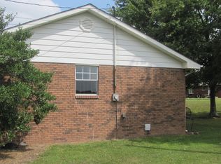 692 Janet St, Madisonville, KY 42431