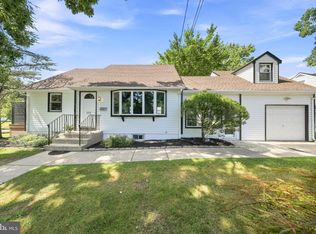 533 Dubois Ave, Barrington, NJ 08007
