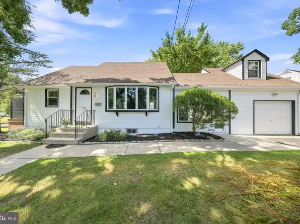 533 Dubois Ave, Barrington, NJ 08007