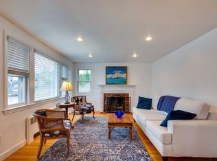 14 Hill St, Needham, MA 02494