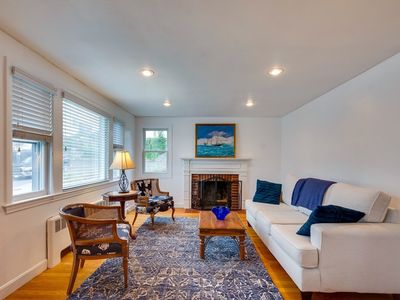 14 Hill St, Needham, MA, 02494
