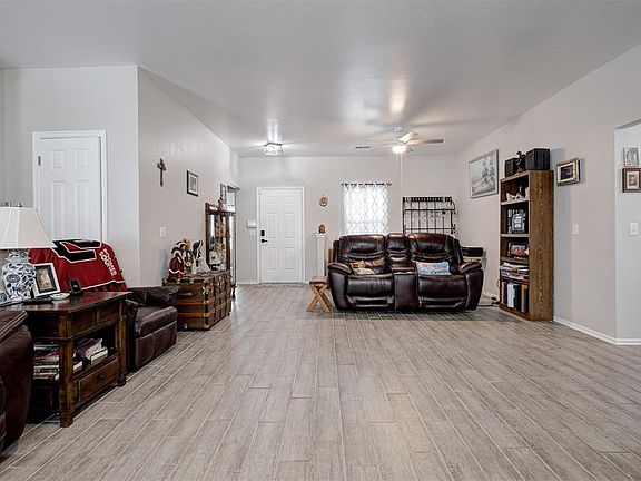 5th image of 3124 SW 121st St