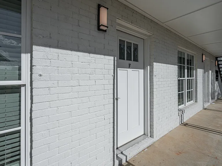 Cliff Manor — Photo 35