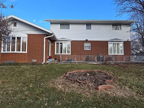 2nd image of 1005 N Tyrone Dr