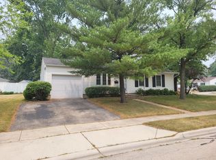 620 Nelson Ave, Romeoville, IL 60446