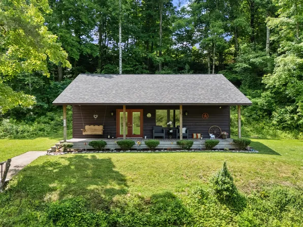 3427 Bill Douglas Rd, Newport, TN 37821