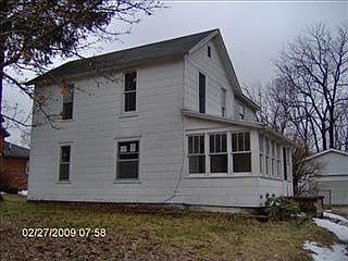 2nd image of 504 Linn St