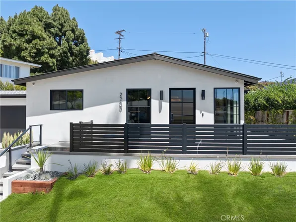 2200 Mantis Ave, San Pedro, CA 90732