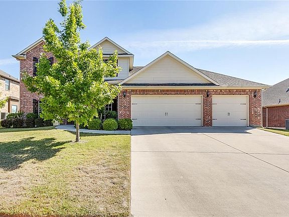 2nd image of 1621 Salado Trl