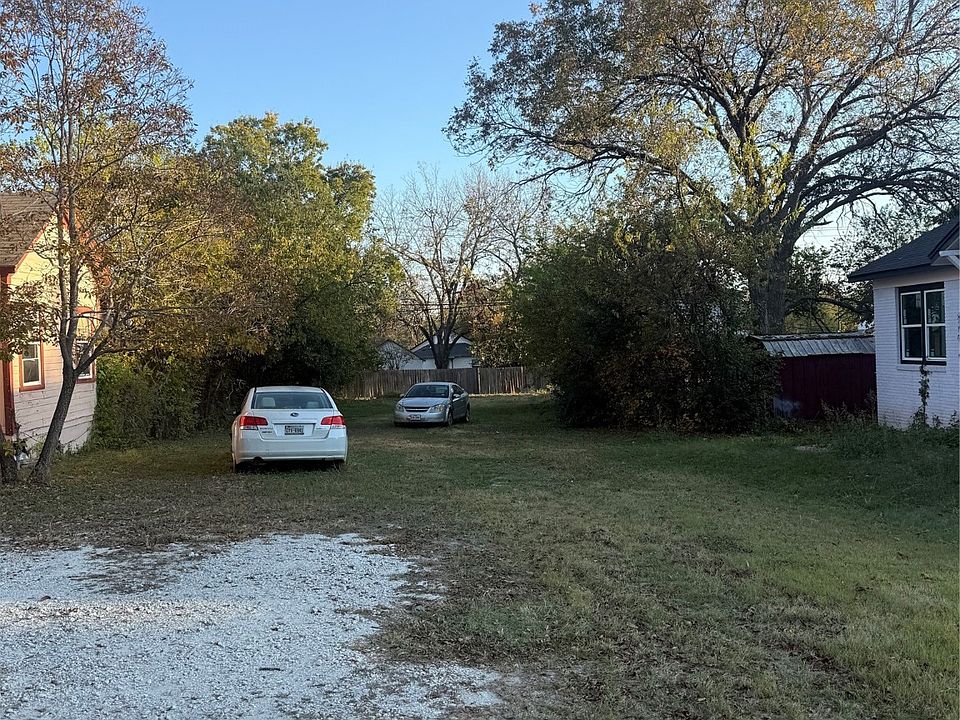 2nd image of 2600 Colonial Ave
