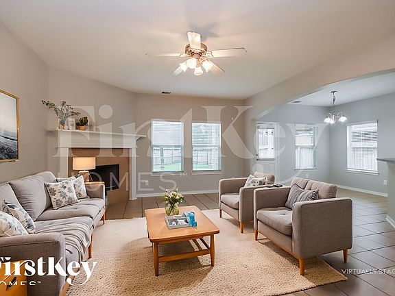 4th image of 16426 Rudder Dr