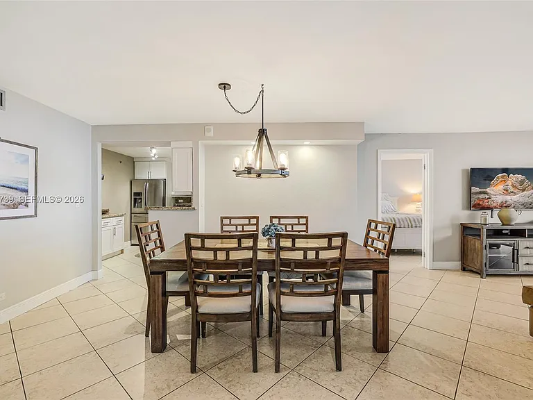 6039 Collins Ave #936 — Photo 10