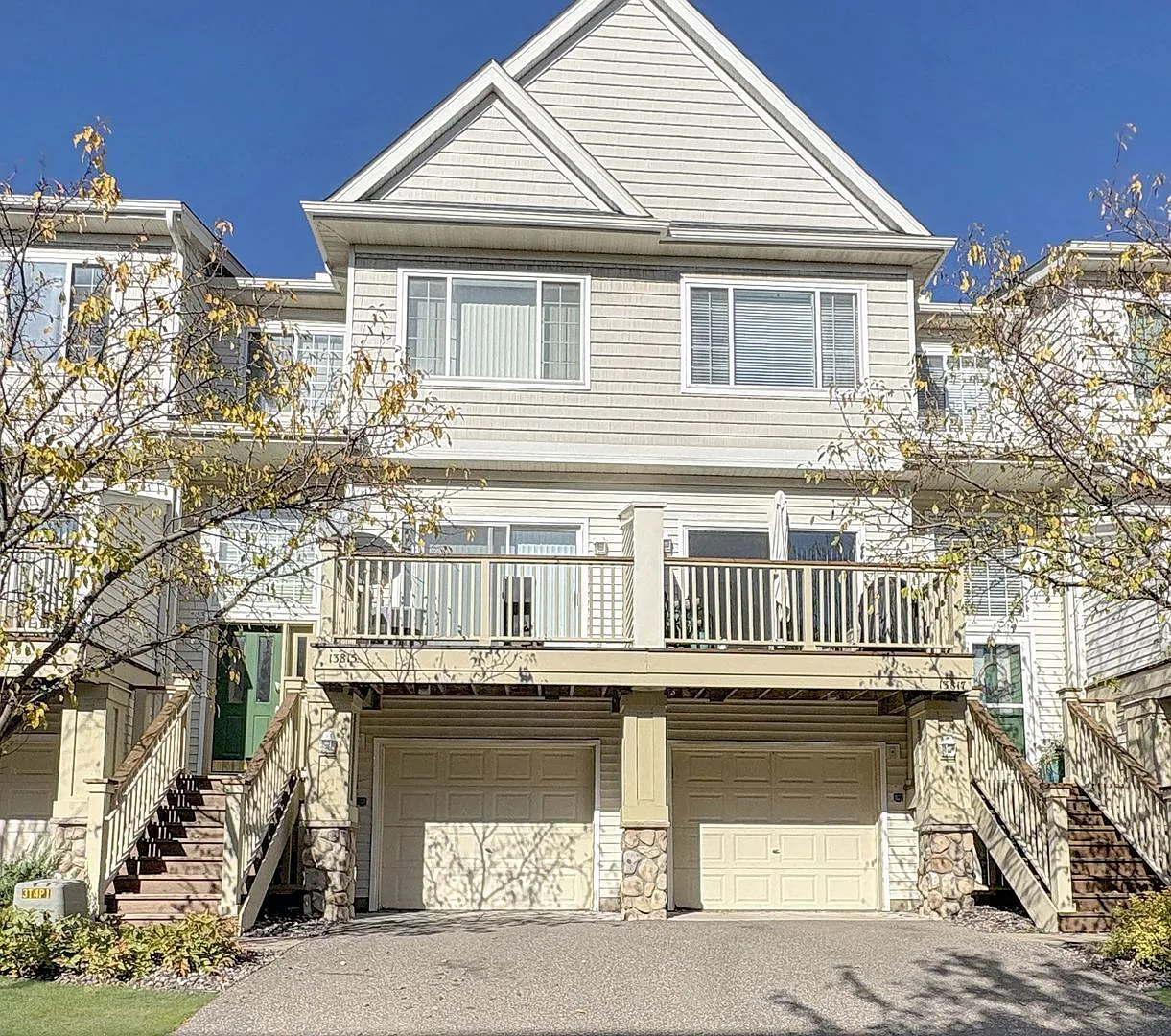 2 bed, 1.5 bath, 1605 sqft, $2,000 — Photo 1