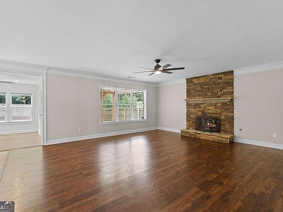 5th image of 3706 Devon Park Ln NW