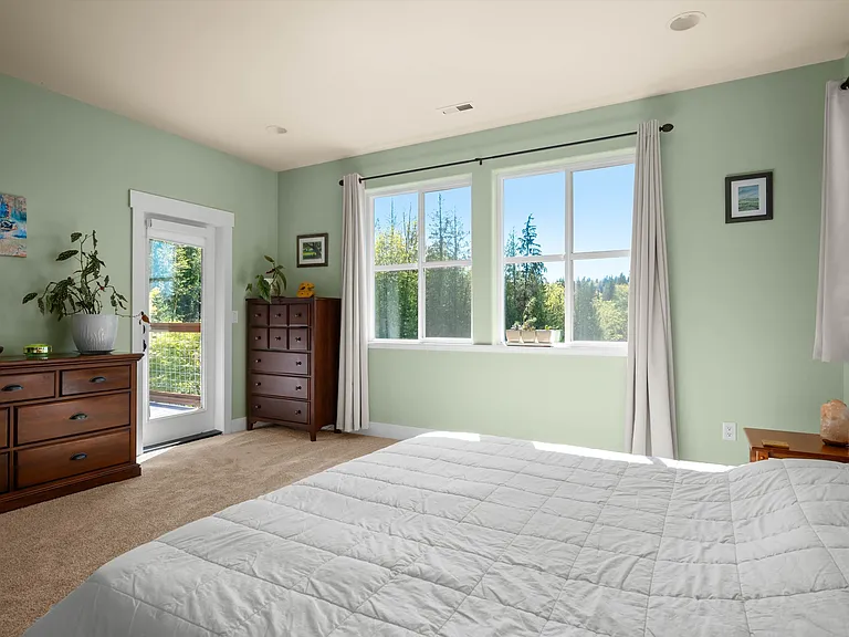 1230 Geneva Hills Rd — Photo 28