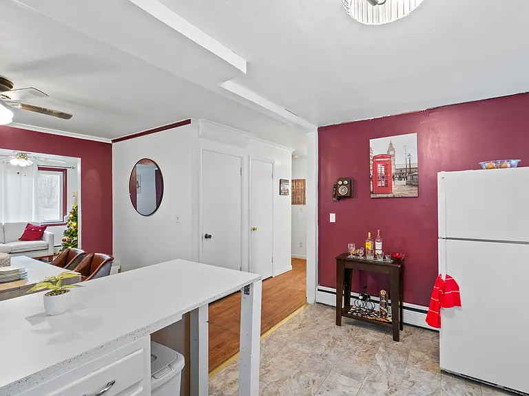 1206 Meadow Ave — Photo 2