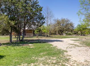 201 Elm Pass Ii Rd, Center Pt, TX 78010