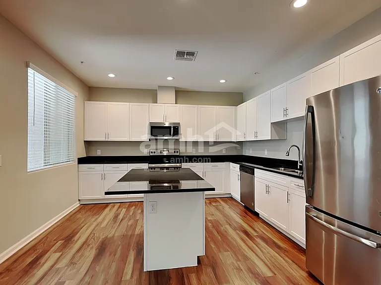 20727 W Stone Hill Rd — Photo 5