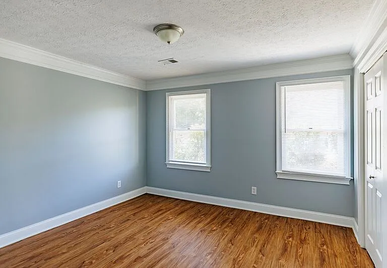 330 Monty Dr — Photo 16