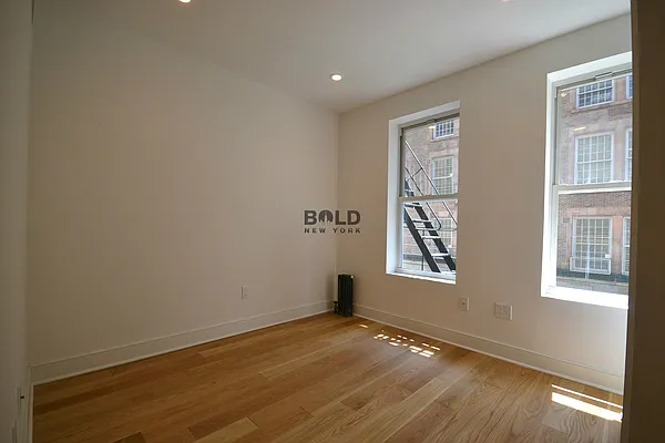 Rented by Bold New York | media 17
