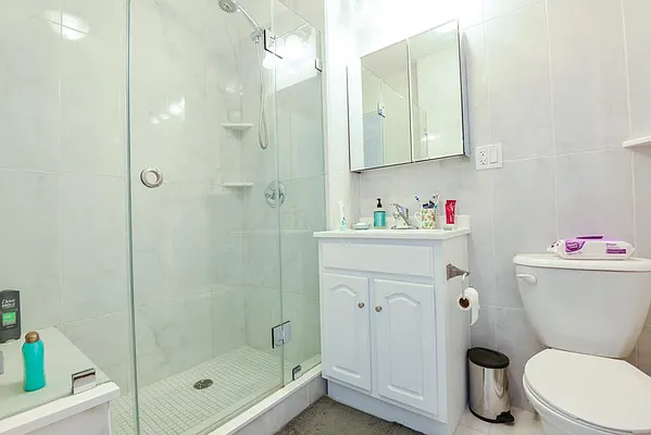 Rented by The Agency | media 13