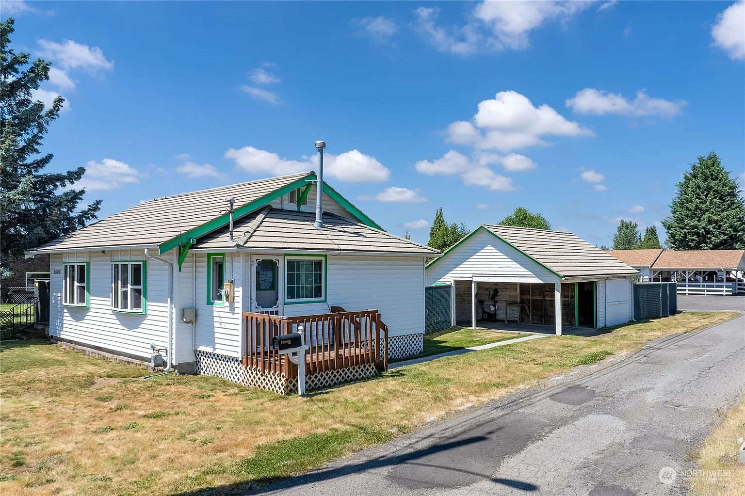 1605 9th Street photo 1