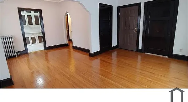 227 E Townsend St — Photo 9