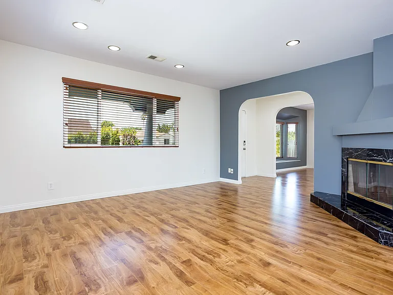 5009 Mansfield St — Photo 6