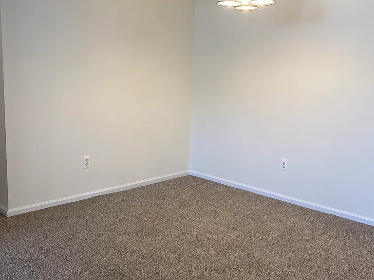 19 Leeward Ct #G13 — Photo 9