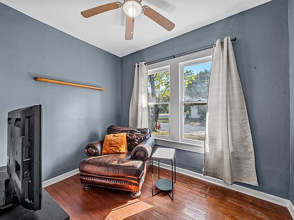 5th image of 2200 Lyle Ave