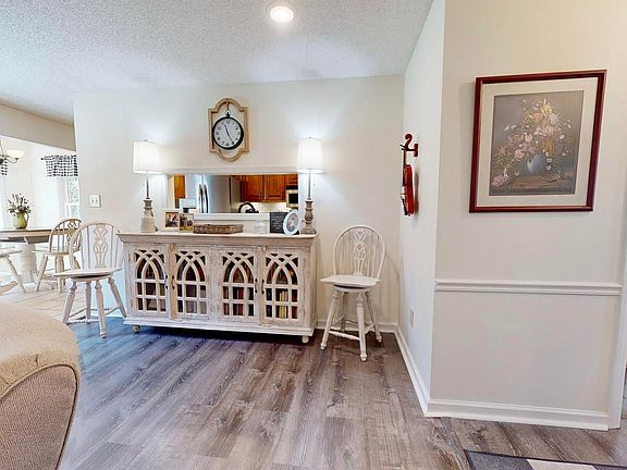 5th image of 2600 Clifton Dr