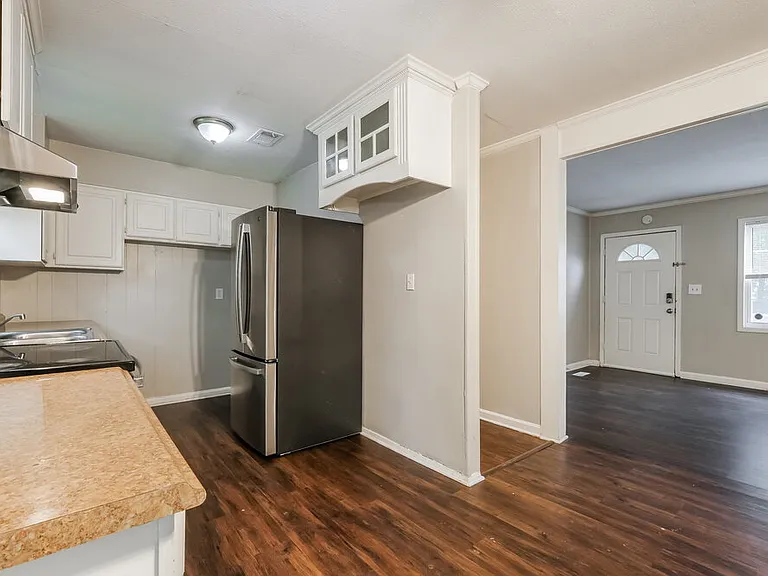 1165 Wisteria Dr SW — Photo 9