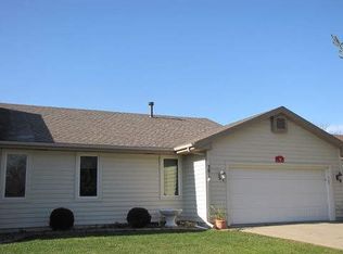 391 S Grand Ave, Bourbonnais, IL 60914