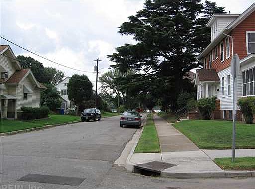 5th image of 2728 Marlboro Ave