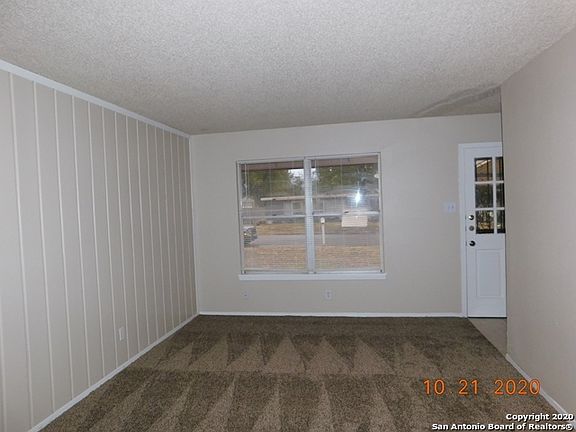 2nd image of 111 Daytona Dr