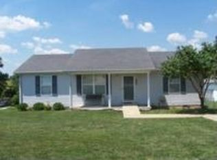 1015 Ravenwood Dr, Lawrenceburg, KY 40342