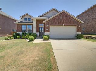 847 Grant St, Burleson, TX 76028