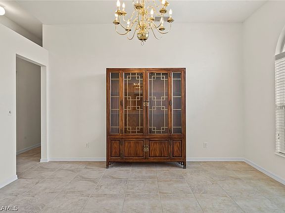 5th image of 3822 SW 15th Pl